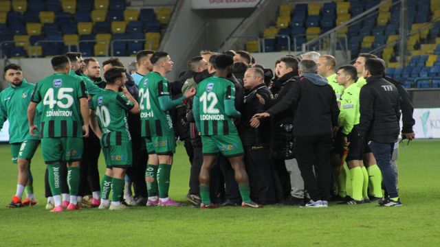 Gençlerbirliği maçı Sakaryaspor'u yaktı