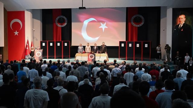 Niyazi Akdaş'tan flaş sözler: “Tarihin en önemli genel kurulu”