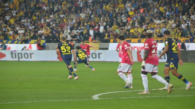 Ankaragücü - Fenerbahçe maçının tarihi belli oldu