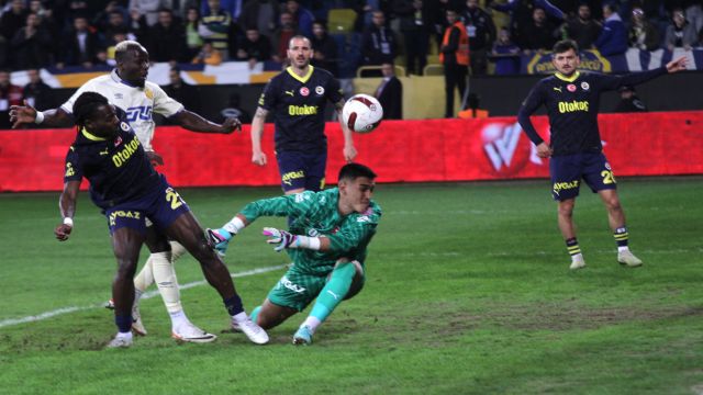 Ankaragücü, Fenerbahçe'yi ezdi geçti