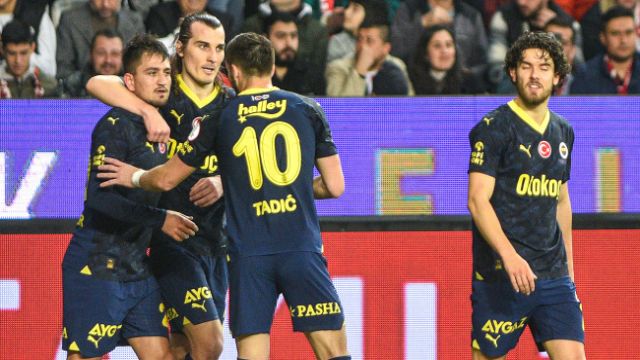 Bitexen Antalyaspor 0 - Fenerbahçe 2