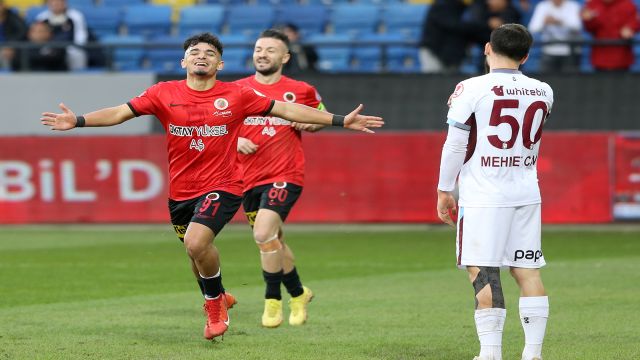 Melih Bostan kupada parladı!