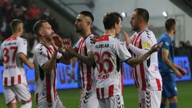 Yılport Samsunspor 3 - Çaykur Rizespor 0