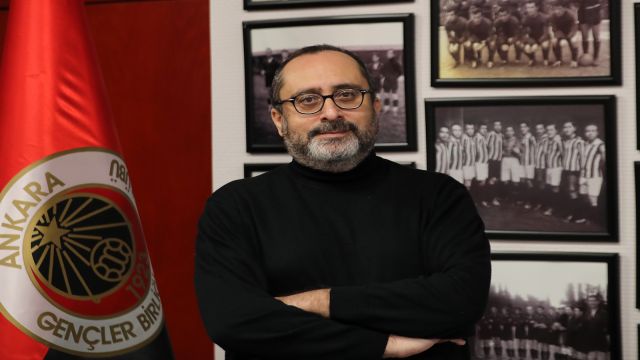 Erdem Göktürk: "Kadın futbol programı doğru yolda"