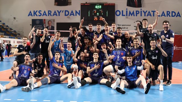 Halkbank'ın Yıldızları geleceği aydınlatıyor
