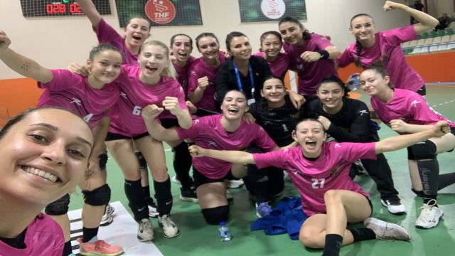 Kadın Hentbol Milli Takımına Yenimahalle Belediyespor'dan 5 oyuncu !