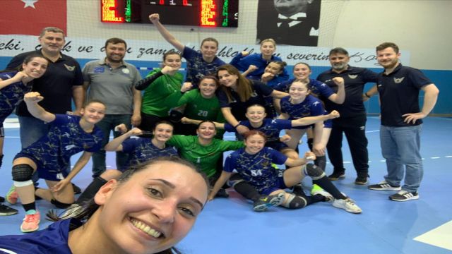 Yenimahalle Belediyespor adım adım şampiyonluğa yürüyor...