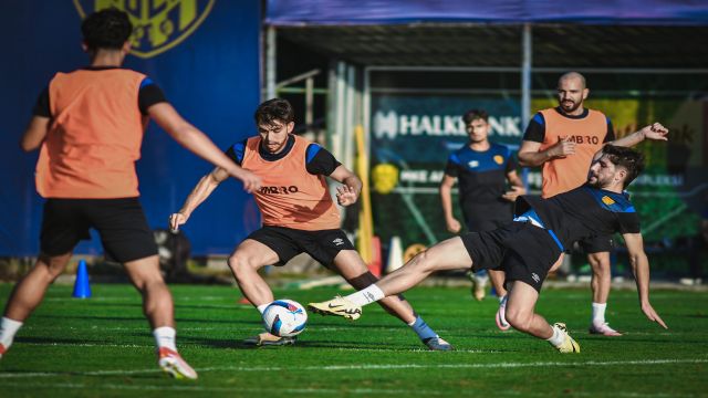 Ankaragücü hangi oyuncularla hazırlıklarını sürdürüyor?