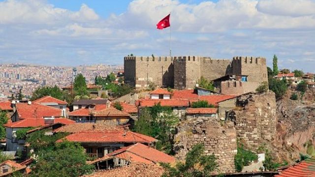 Devlet Bahçeli'nin Basın Danışmanı Yıldıray Çiçek'ten malum paylaşıma tepki geldi