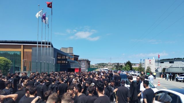 Futbolda yaş sınırı tartışmaları büyüyor