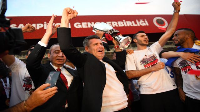 Gençlerbirliği kupasını aldı...