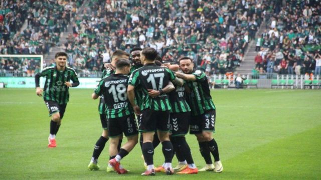 Keçiörengücü şampiyon Kocaelispor'dan puan çıkaramadı