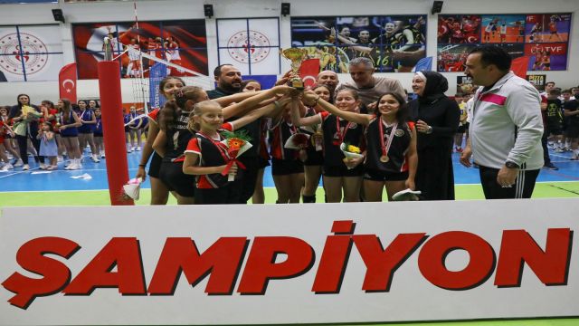 Etimesgut Belediyesi’nin spora yönelik yaptığı yatırım başarı getirmeye devam ediyor