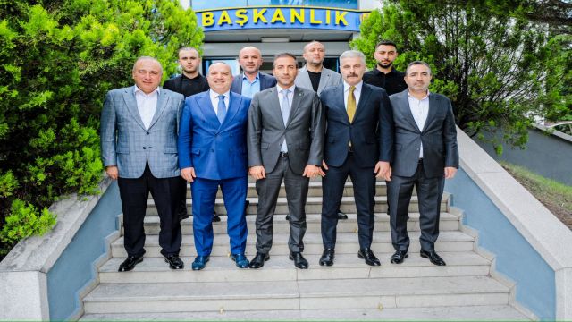 MHP'den Ankaragücü'nü ziyaret gerçekleşti