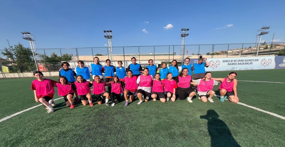 ABB FOMGET ücretsiz yaz futbol okulu başladı!