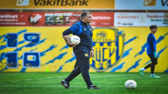 Ankaragücü teknik direktörü Mustafa Kaplan genç oyunculara güveniyor