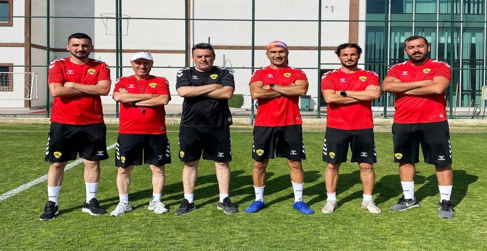 Etimesgutspor Teknik Direktörü Aykan Atik’in ekibi belli oldu...