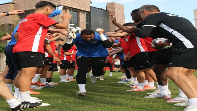 Gençler'de yenilere hoşgeldin seremonisi