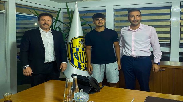 Miraç Şimşek Beştepe'ye döndü!