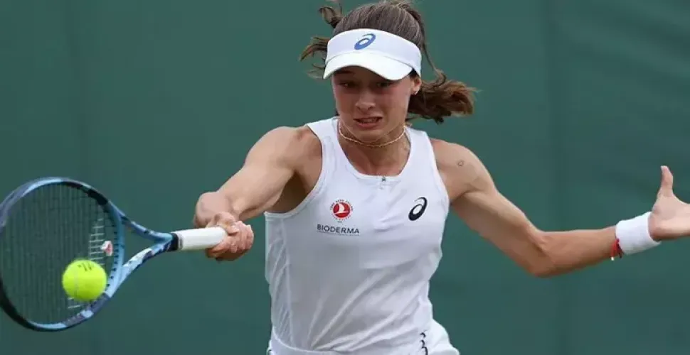Zeynep Sönmez Wimbledon'da elendi ama gururlandırdı