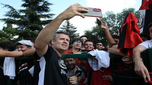 Gençlerbirliği, İlhan Cavcav Tesisleri'nde taraftarıyla buluştu