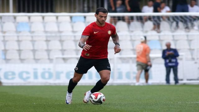 Pedro Pereira: "Taraftarımızın önünde kazanmak istiyoruz"