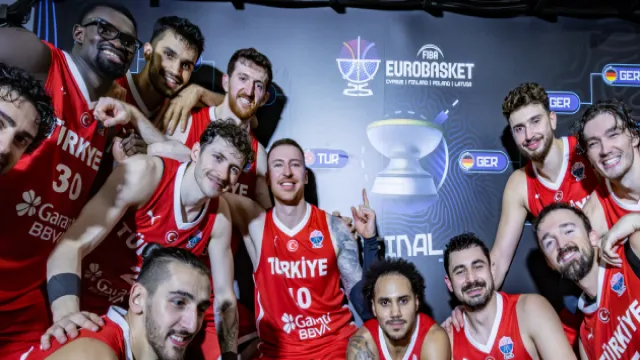 Riga'da nefesler tutuldu