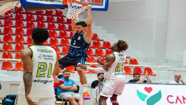 Türk Telekom Ege Cup maçında galip