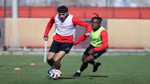 Gençlerbirliği 4 eksikle İzmir'e gitti