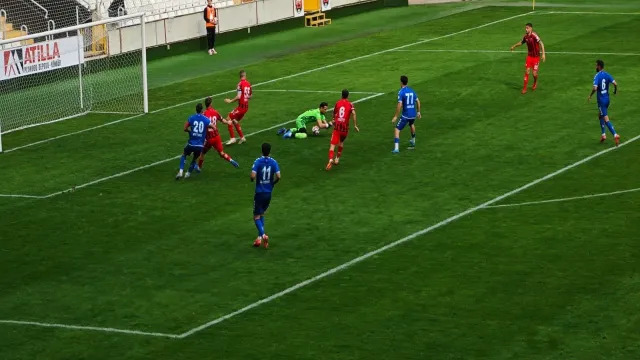 Sincan Belediyesi Ankaraspor, Erzincan'da 4 golle kazandı