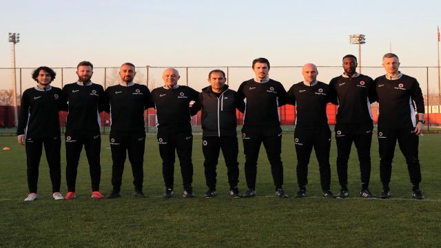 Gençlerbirliği'nde Teknik Direktör Metin Diyadin'in ekibi netleşti