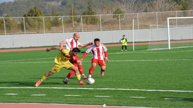 Kazan Belediyespor averajla lider!