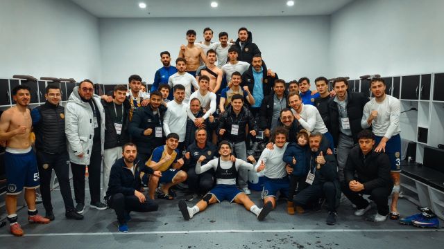 Ankaragücü galibiyeti kutladı