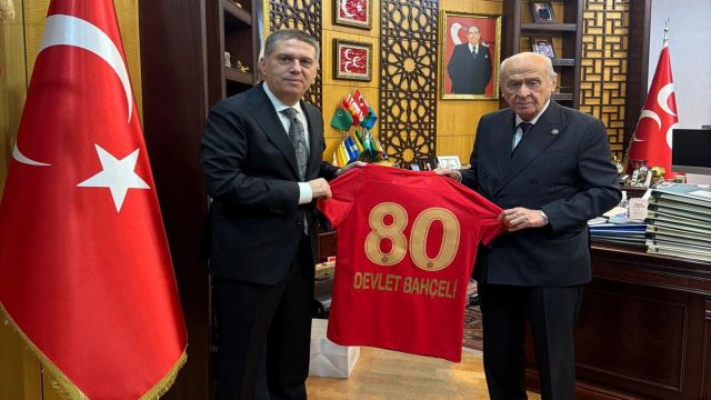Gençlerbirliği Başkanı Arda Çakmak’tan MHP Lideri Devlet Bahçeli’ye nezaket ziyareti...