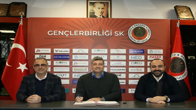 Natura Dünyası Gençlerbirliği'ne süpriz teknik direktör! Taraftar arasında tartışma yarattı