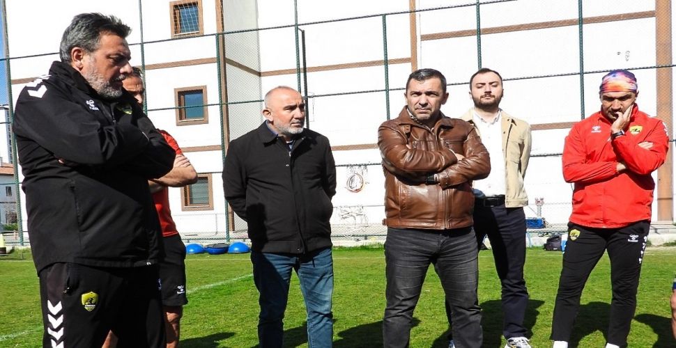 Ömer Faruk Alimoğulları: "Biz yönetim olarak takımımıza inanıyoruz ve güveniyoruz..."