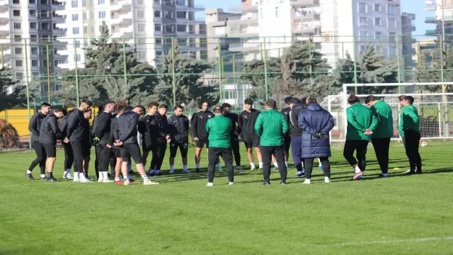 Şanlıurfaspor teknik direktörü Taşkın, Ankaragücü maçında takımdan disiplin istedi