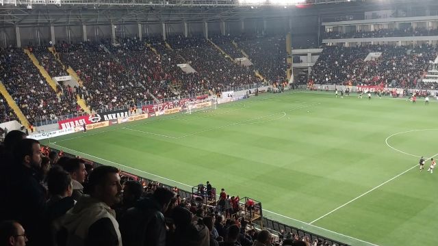 Eryaman Stadı'nda kapasite üzerinde seyirci!