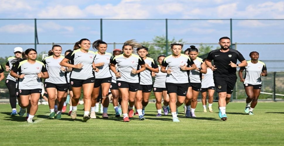 Kadın Milli Takımı'nda 3 Fomget oyuncusu