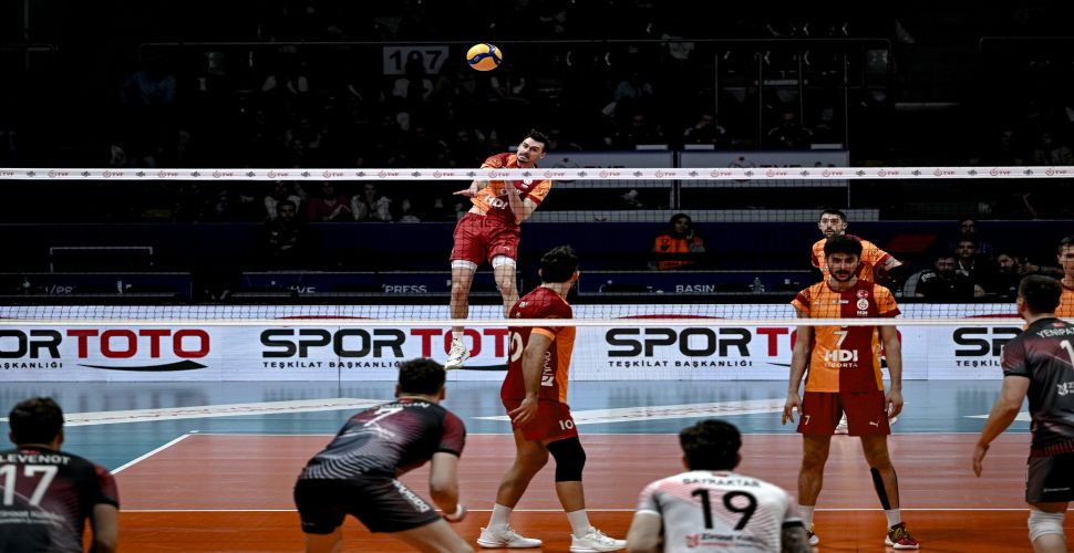 Ziraat Bankkart final etabında 2-0 öne geçti