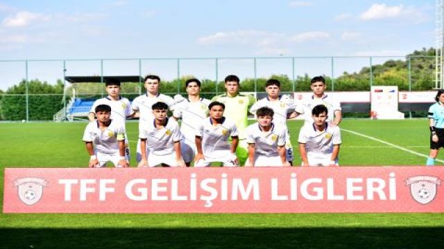 Ankaragücü U16, Eskişehirspor'u penaltılarla yendi