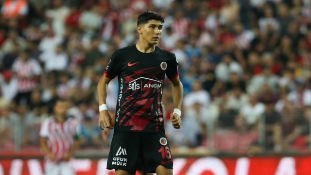 Gençlerbirliği'nin gelecek vadeden forveti Furkan Ayaz Özcan en genç oyuncu!
