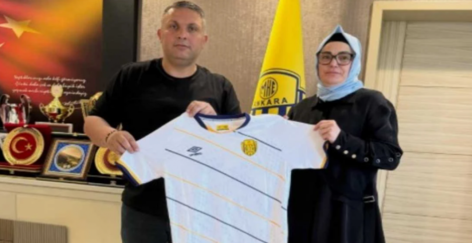 Ankaragücü Başkanı İlhami Alparslan’ı bir şampiyon ziyaret etti