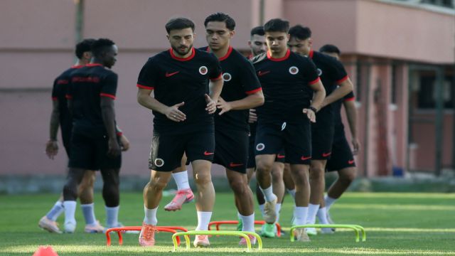 Gençlerbirliği-Fenerbahçe maçı 15 Ağustos'ta oynanacak