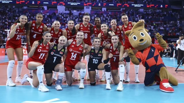 Filenin Sultanlar, CEV Trendyol 2026 Avrupa Şampiyonası'nda üçte üç yaptı...