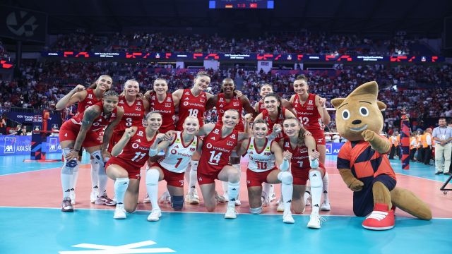 Filenin Sultanları, CEV Trendyol 2026 Avrupa Şampiyonası'nda son 16 turunda