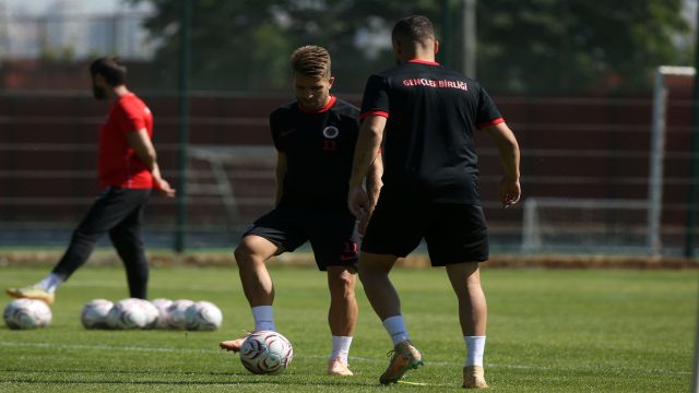 TFF Fenerbahçe'nin Gençlerbirliği maçını erteleme talebini reddetti