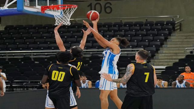 Türk Telekom Basketbol takımına kupa morali