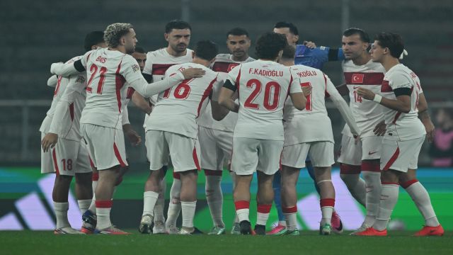 Yine kaybettik 0-3 !