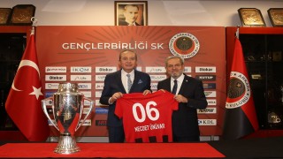 Ankara Üniversitesi Rektöründen Gençlerbirliği'ne tebrik ziyareti